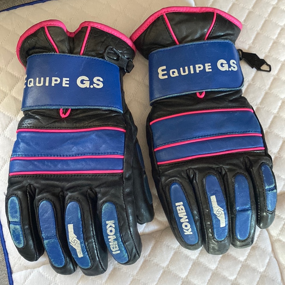 Ski gloves